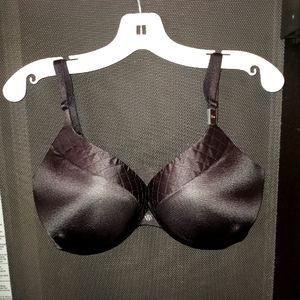 Victoria's Secret so obsessed push up bra NWT 32DDD black with quilted satin